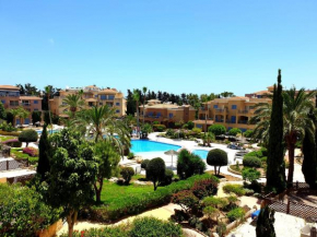 Comfortable 2 bedroom apartment in popular Limnaria Gardens